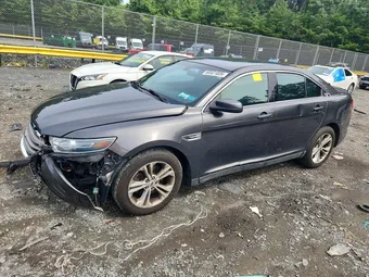2018 Ford Taurus 1FAHP2E82JG103153