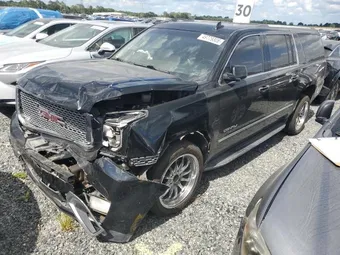 2017 GMC Yukon XL 1GKS2HKJ9HR125131