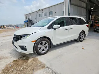 2018 Honda Odyssey 5FNRL6H75JB007452