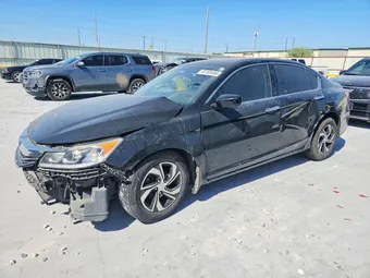 2017 Honda Accord 1HGCR2F32HA011203