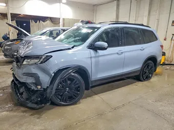 2022 Honda Pilot 5FNYF6H77NB061327