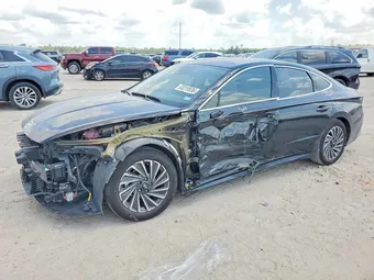 2025 Hyundai Sonata KMHL54JJ4SA124391