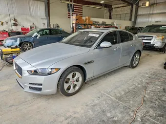 2017 Jaguar XE SAJAR4BGXHA976208
