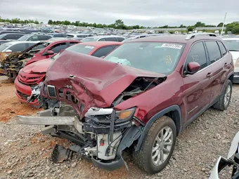 2019 Jeep Cherokee 1C4PJLCB7KD365832