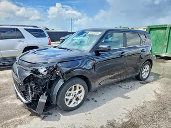2023 Kia Soul KNDJ23AU3P7874863
