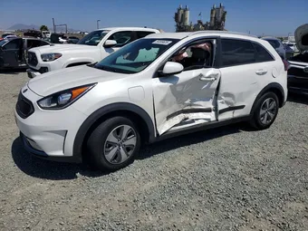 2019 Kia Niro PHEV KNDCM3LD3K5323031