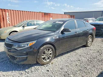 2017 Kia Optima KNAGT4L3XH5132584