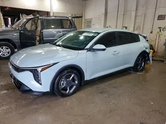 2025 Kia K4 3KPFT4DE2SE184012