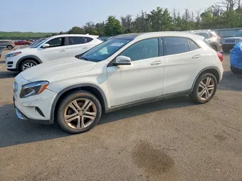 2016 Mercedes-Benz GLA-Class WDCTG4GB7GJ235338