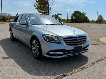 2018 Mercedes-Benz S-Class WDDUG6GB1JA370379