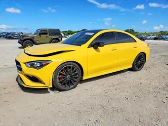 2020 Mercedes-Benz CLA-Class W1K5J4GB6LN119055