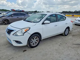 2017 Nissan Versa 3N1CN7AP1HL844374