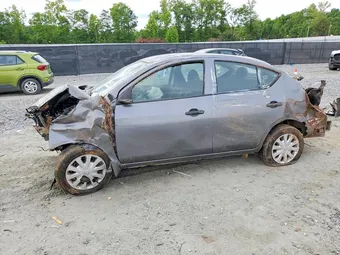2016 Nissan Versa 3N1CN7AP7GL867821
