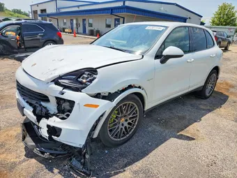 2017 Porsche Cayenne WP1AE2A2XHLA76075