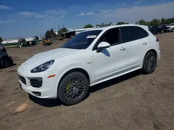 2015 Porsche Cayenne WP1AE2A21FLA52521