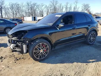 2024 Porsche Cayenne WP1AL2AY0RDA32060