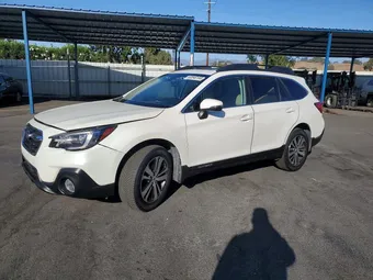 2018 Subaru Outback 4S4BSANCXJ3240731