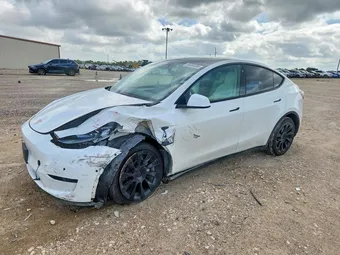 2022 Tesla Model Y 7SAYGDEE7NF517981