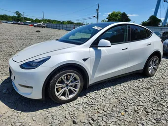 2021 Tesla Model Y 5YJYGDEE2MF078703