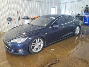 2015 Tesla Model S 5YJSA1H20FF081593