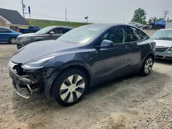2022 Tesla Model Y 7SAYGDEEXNF390983