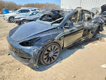 2023 Tesla Model Y 7SAYGDEF5PF830748