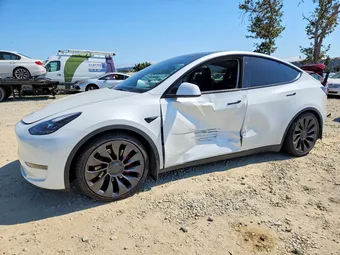 2021 Tesla Model Y 5YJYGDEF8MF216527
