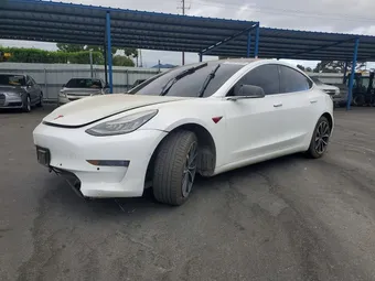 2018 Tesla Model 3 5YJ3E1EB0JF106594