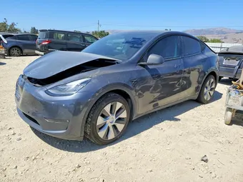 2022 Tesla Model Y 7SAYGDEE4NF509501