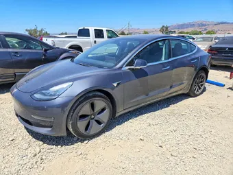 2018 Tesla Model 3 5YJ3E1EA0JF053483
