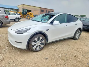 2023 Tesla Model Y 7SAYGDEE6PF684657