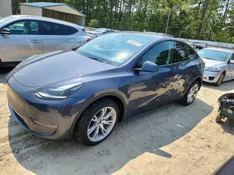 2023 Tesla Model Y 7SAYGDEE1PA195757