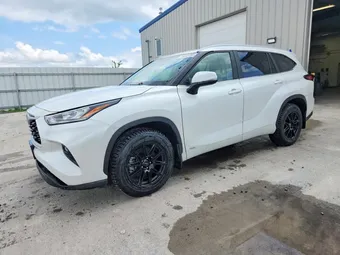 2025 Toyota Highlander 5TDKBRCH1SS646740