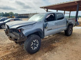 2018 Toyota Tacoma 3TMAZ5CN7JM075789