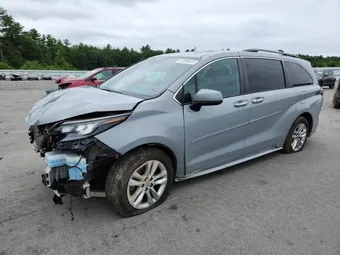 2022 Toyota Sienna 5TDASKFC2NS042881