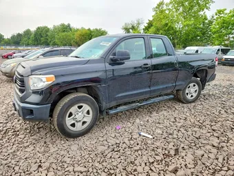 2017 Toyota Tundra 5TFUM5F1XHX073429