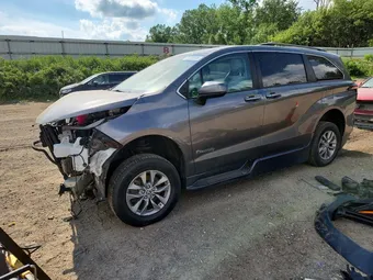 2022 Toyota Sienna 5TDJRKEC8NS123042