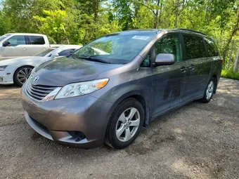 2016 Toyota Sienna 5TDKK3DC7GS720170