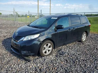 2015 Toyota Sienna 5TDKK3DC1FS605787