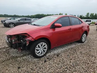 2018 Toyota Corolla 5YFBURHE1JP837171