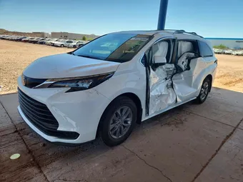 2025 Toyota Sienna 5TDBRKEC7SS287589
