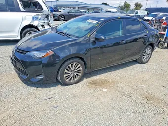 2017 Toyota Corolla 5YFBURHE4HP630588