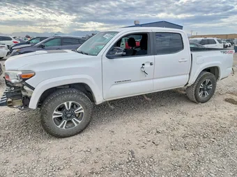 2017 Toyota Tacoma 3TMCZ5AN1HM104113