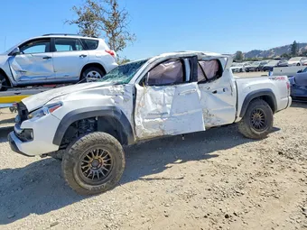 2022 Toyota Tacoma 3TMCZ5AN5NM476369