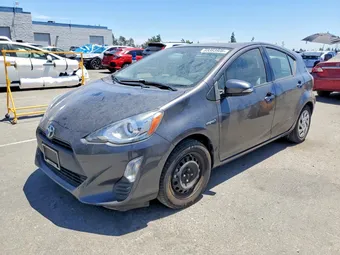 2016 Toyota Prius C JTDKDTB32G1139931