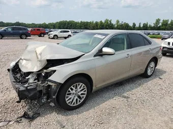 2016 Toyota Camry 4T4BF1FKXGR553832