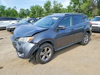 2015 Toyota RAV4 JTMRFREV0FD110708