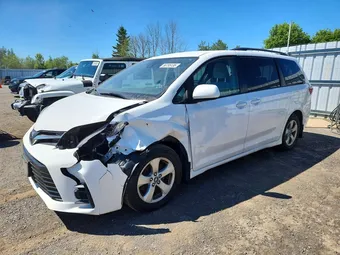 2018 Toyota Sienna 5TDKZ3DCXJS963457
