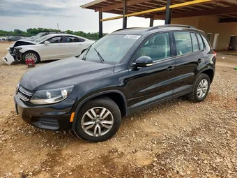2016 Volkswagen Tiguan WVGBV7AX3GW583486