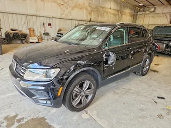 2020 Volkswagen Tiguan 3VV2B7AXXLM137621